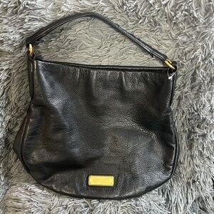 Marc by Marc Beautiful Shoulder Purse.